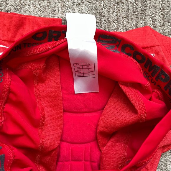 Men's XS Compressport Ironman Triathlon Padded Compression Shorts Red - Picture 3 of 4